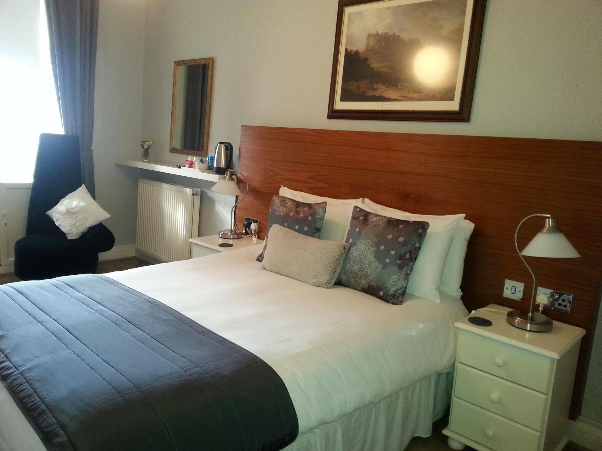 Edinburgh Townhouse Hotel ภายนอก รูปภาพ